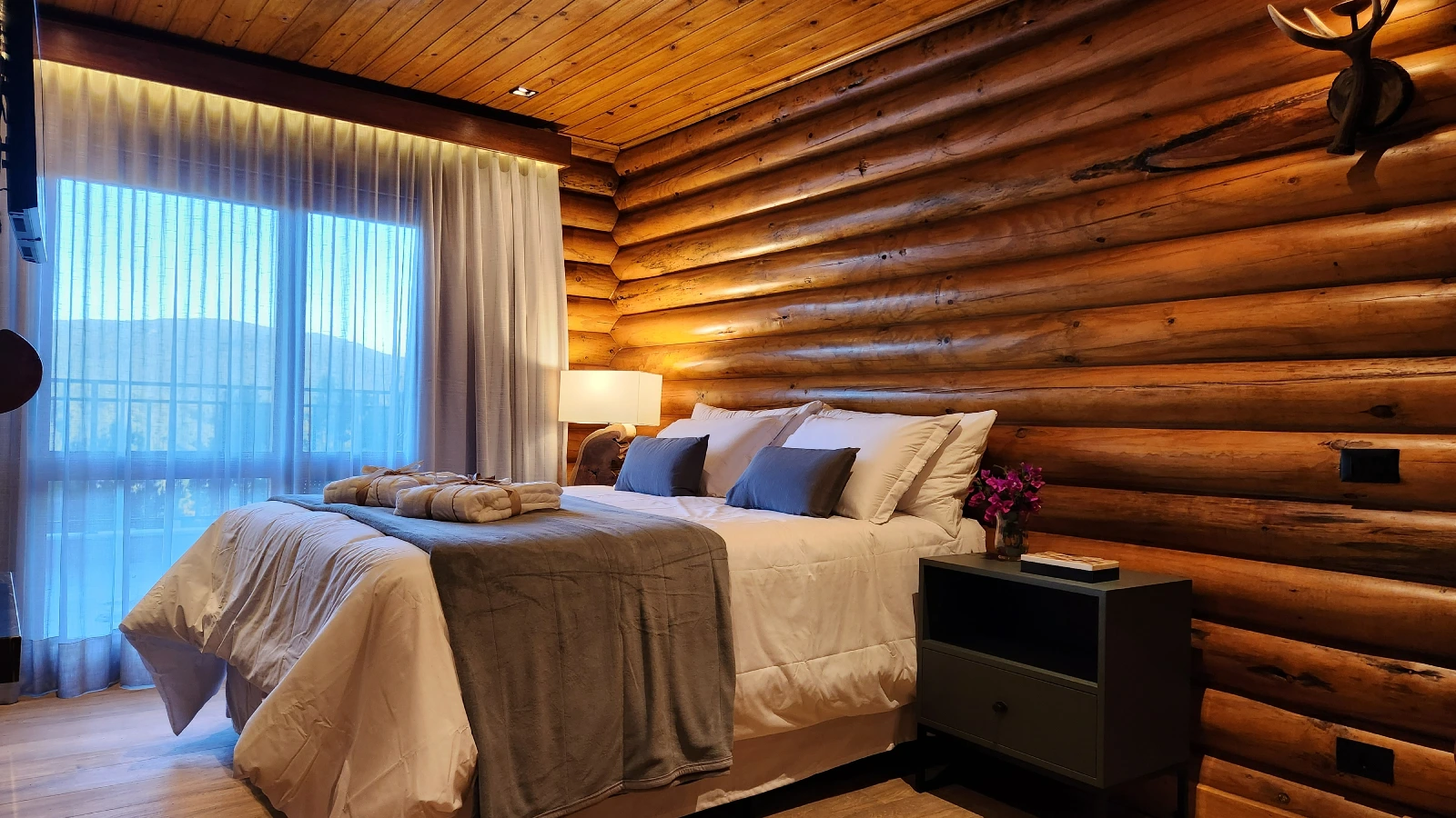 Suíte Master Superior LogHome da Pousada Maple em Monte Verde MG
